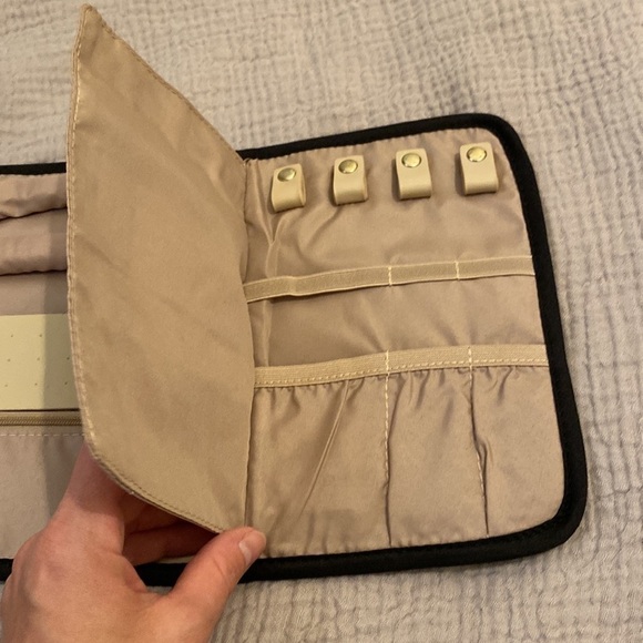 BagSmart  jewelry black case . - Picture 2 of 9